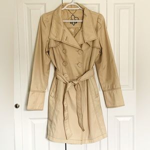Guess Women’s Double Breasted Beige Belted Trench Coat, Size M